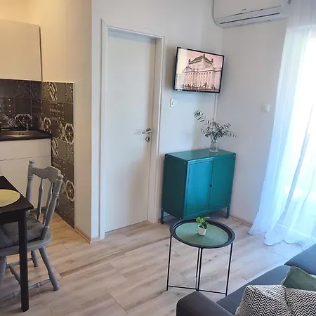 Konukevi House Kapetanovic 3*