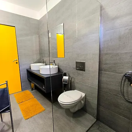 House Kapetanovic Gasthuis Palit
