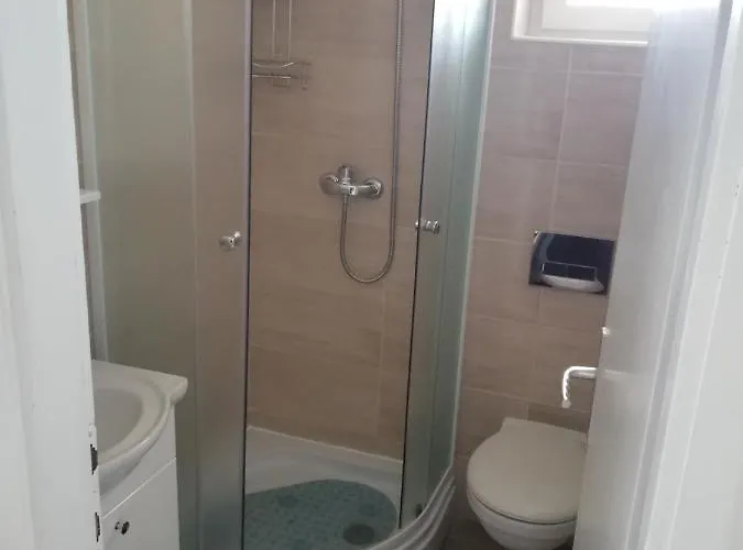 House Kapetanovic Pensionat