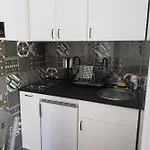 House Kapetanovic 3* Palit