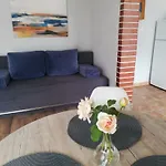 House Kapetanovic 3* Palit