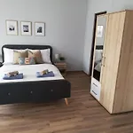 House Kapetanovic Pensionat Palit