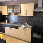House Kapetanovic 3* Palit