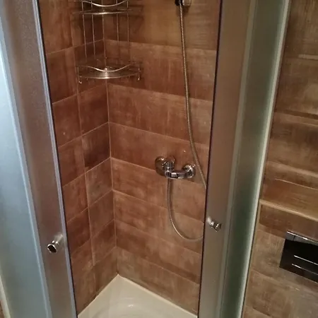 Гостевой дом House Kapetanovic 3*
